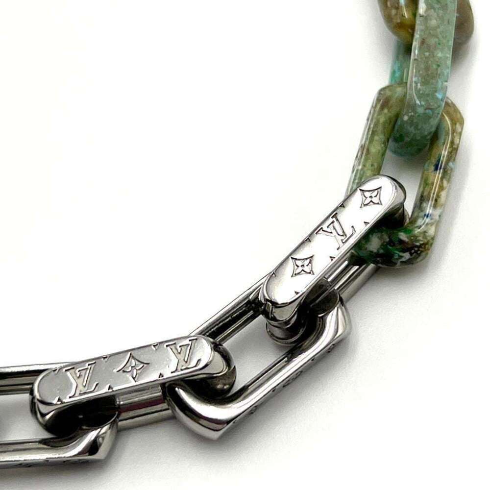 LOUIS VUITTON Monogram Necklace - Picture 3 of 9